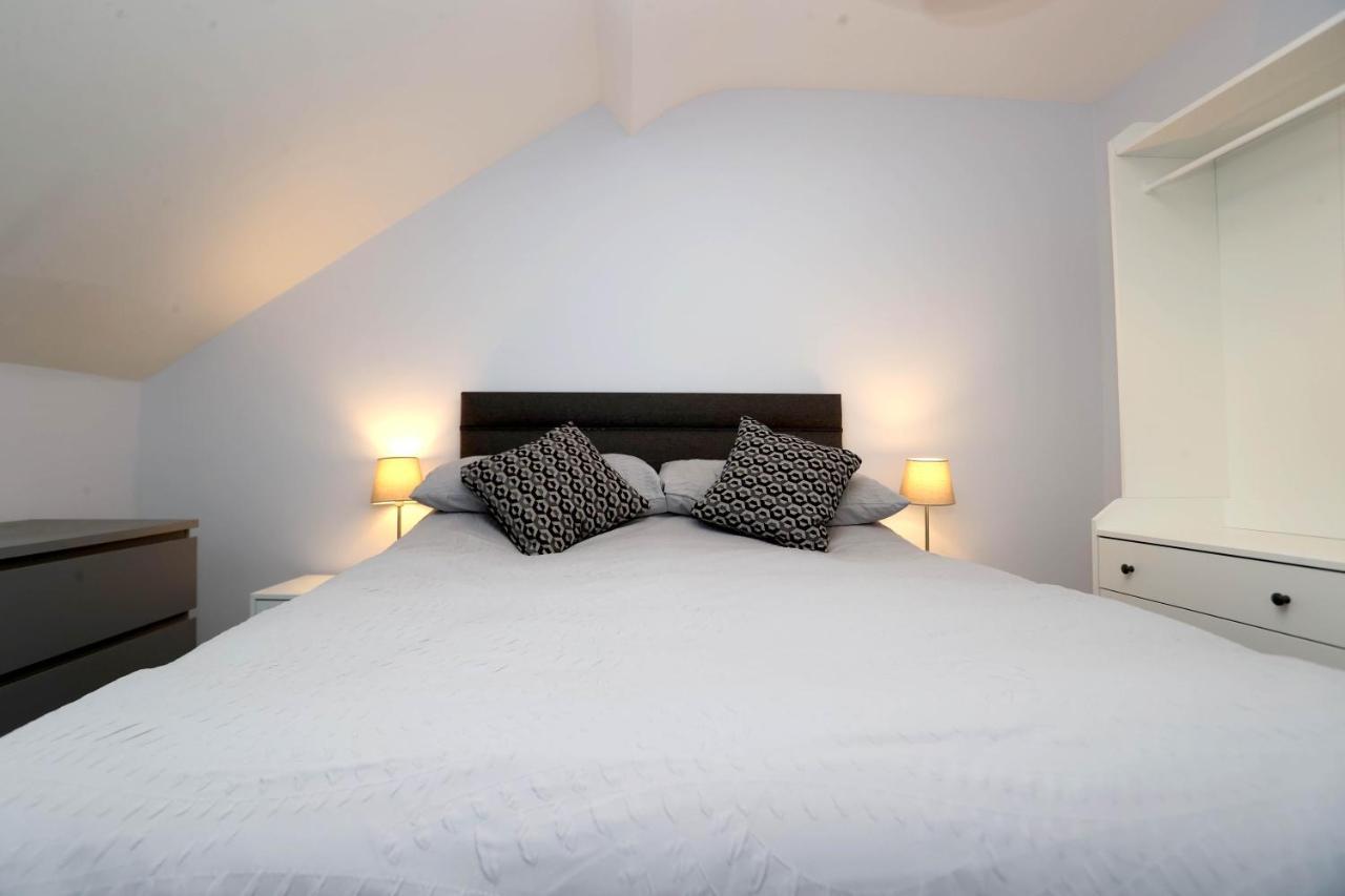 Entire Penthouse Apartment With Sea Views Portrush Exteriör bild